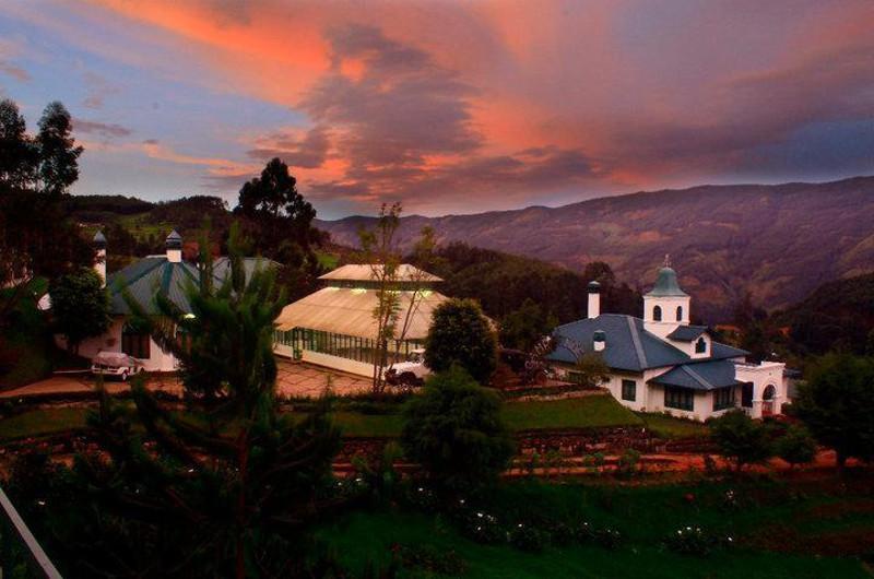 Hotel Camp Noel à Munnar Extérieur photo